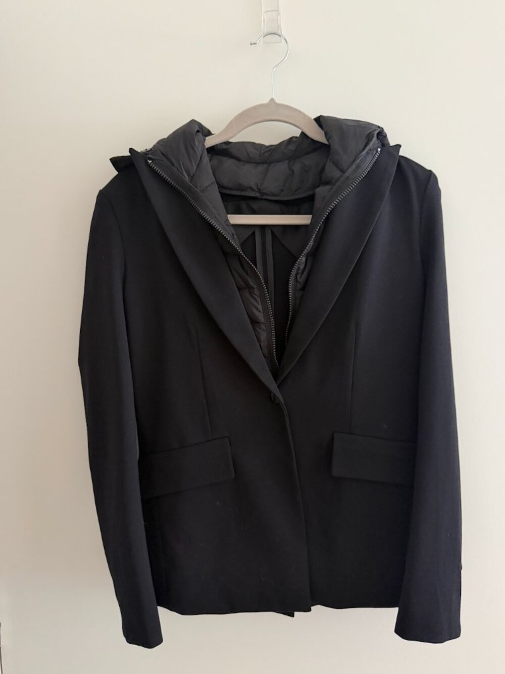 Central Park West NY Black Single-Button Blazer + FREE Puffer Dickey - S